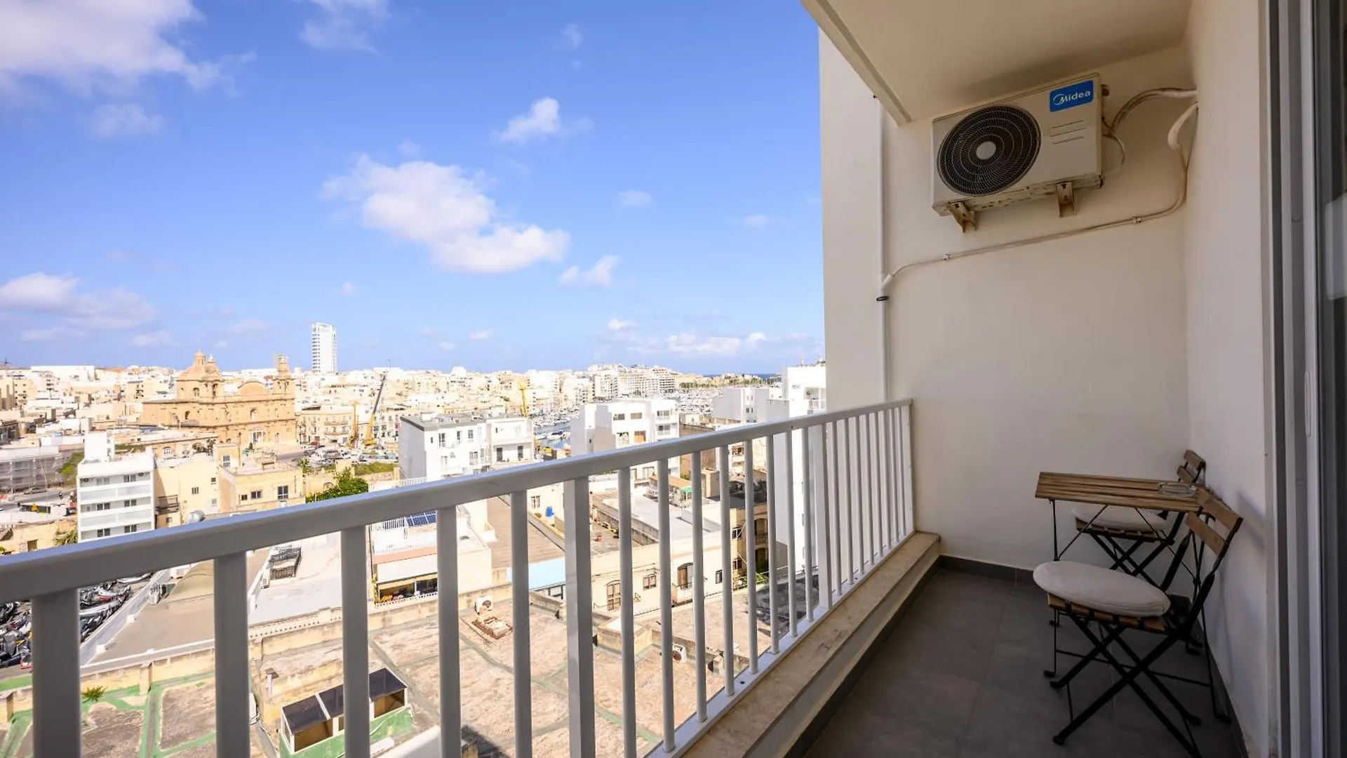 F11 Modern And Bright Apartment In Malta Msida Malta